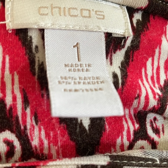 EUC~Chico’s Woman’s Size 1 (M) Scoop Neck Red/Brown Designed Short Sleeved Top - Picture 5 of 6